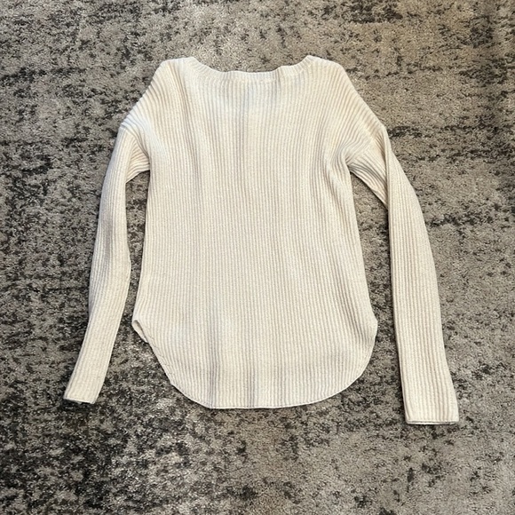 Express Cream Sweater - Picture 5 of 5